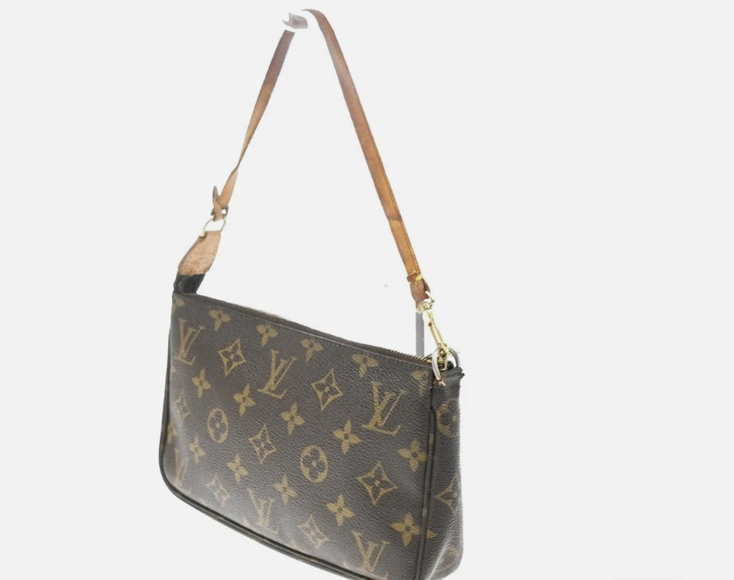 Louis Vuitton Pochette bag